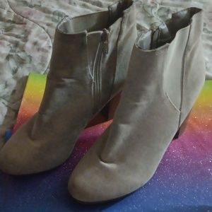 New condition low cut boots